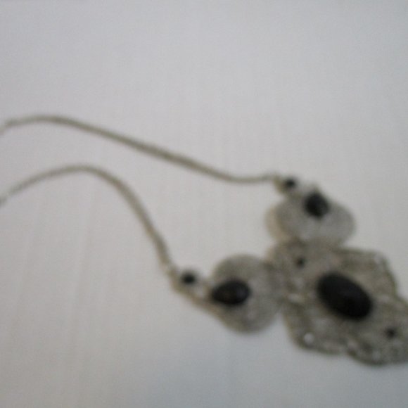 *BOHO Silver Filigree and Black Faceted Gems Necklace - Picture 4 of 5